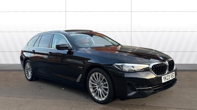 2023 BMW 5 Series 530e SE 5dr Auto Estate 34,978 mi photo